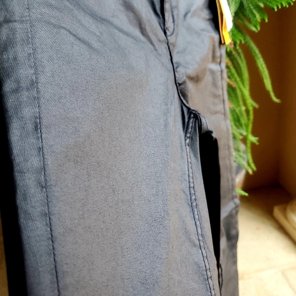 H&M Faux Leather High Waisted Skinny Jeans - Picture 4 of 4